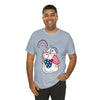 Cute Patriotic Cat Celebrating Freedom in the USA 4th of July Short Sleeve T-Shirt