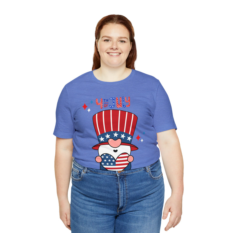 Patriotic Gnome Showing Love on the 4th of July Short Sleeve T-Shirt