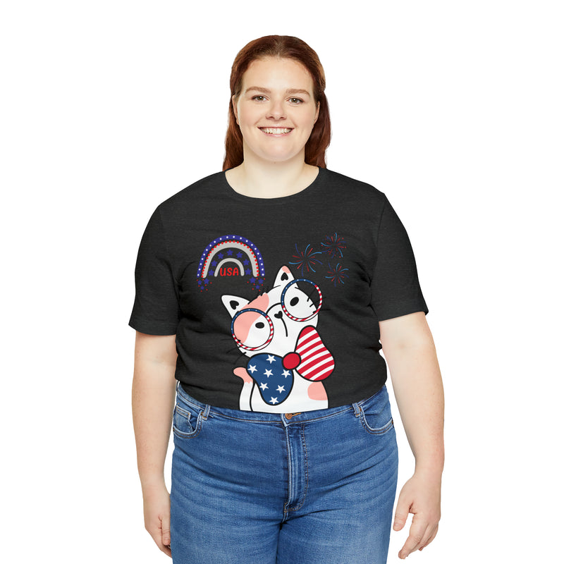 Cute Patriotic Cat Celebrating Freedom in the USA 4th of July Short Sleeve T-Shirt