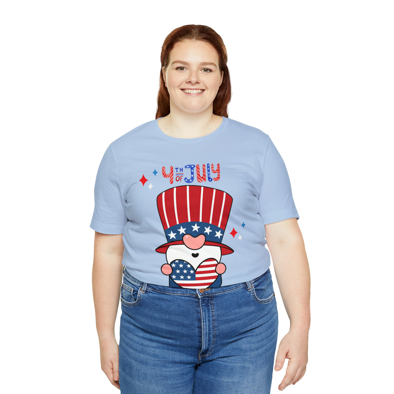 Patriotic Gnome Showing Love on the 4th of July Short Sleeve T-Shirt