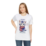 Cute Brave and Free Patriotic Cat on the 4th of July Short Sleeve T-Shirt