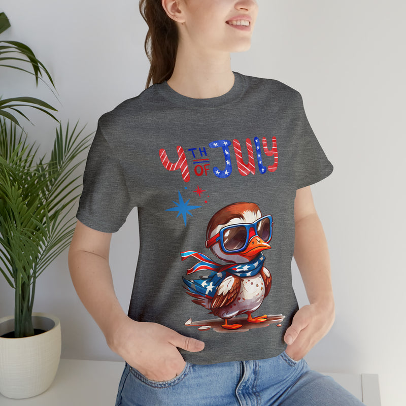 Cool Patriotic Little Bird on the 4th of July Short Sleeve T-Shirt