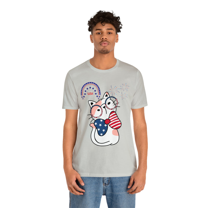 Cute Patriotic Cat Celebrating Freedom in the USA 4th of July Short Sleeve T-Shirt