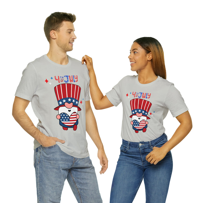 Patriotic Gnome Showing Love on the 4th of July Short Sleeve T-Shirt