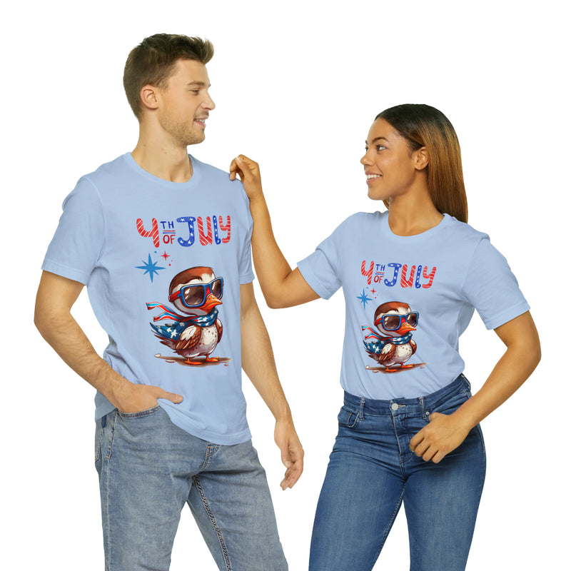 Cool Patriotic Little Bird on the 4th of July Short Sleeve T-Shirt