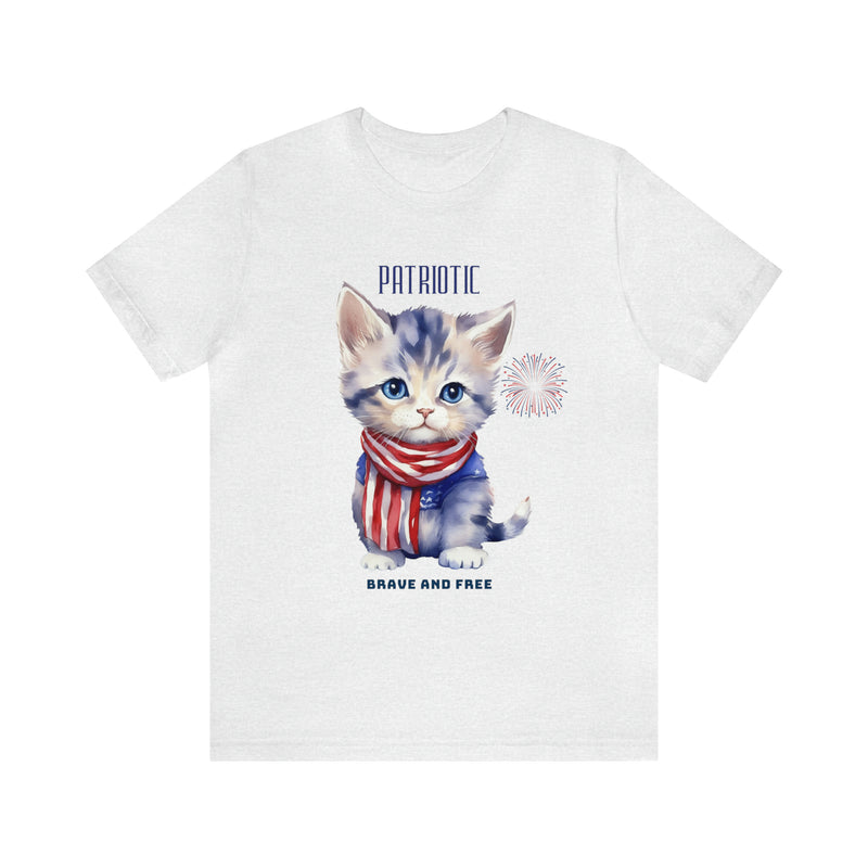 Cute Brave and Free Patriotic Cat on the 4th of July Short Sleeve T-Shirt