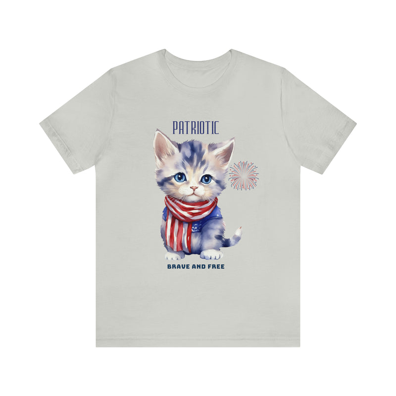 Cute Brave and Free Patriotic Cat on the 4th of July Short Sleeve T-Shirt