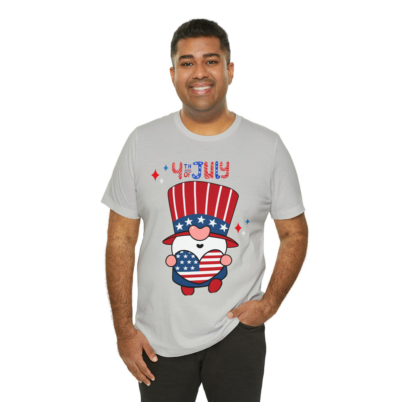 Patriotic Gnome Showing Love on the 4th of July Short Sleeve T-Shirt