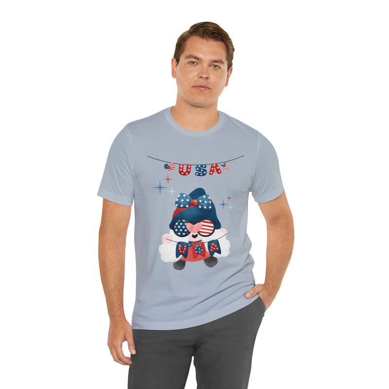 USA Patriotic Gnome Celebrating the 4th of July Short Sleeve T-Shirt