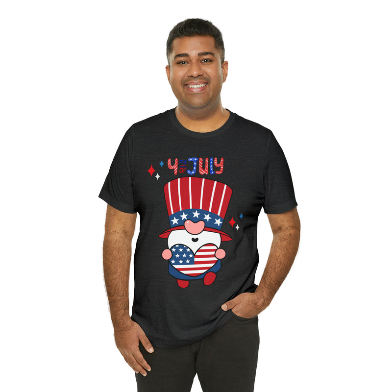 Patriotic Gnome Showing Love on the 4th of July Short Sleeve T-Shirt