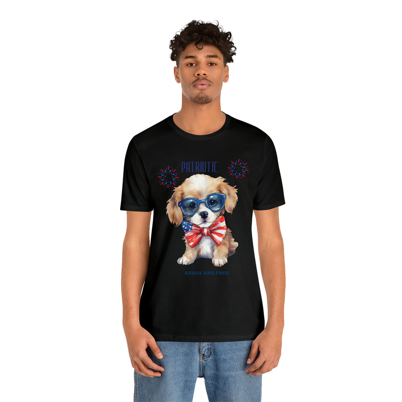 Cute Brave and Free Patriotic Dog on the 4th of July Short Sleeve T-Shirt