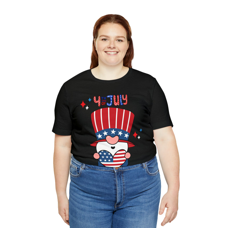 Patriotic Gnome Showing Love on the 4th of July Short Sleeve T-Shirt