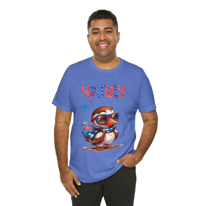 Cool Patriotic Little Bird on the 4th of July Short Sleeve T-Shirt