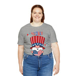 Patriotic Gnome Showing Love on the 4th of July Short Sleeve T-Shirt