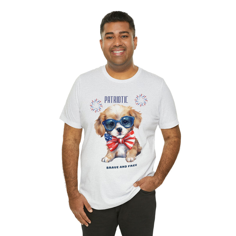 Cute Brave and Free Patriotic Dog on the 4th of July Short Sleeve T-Shirt