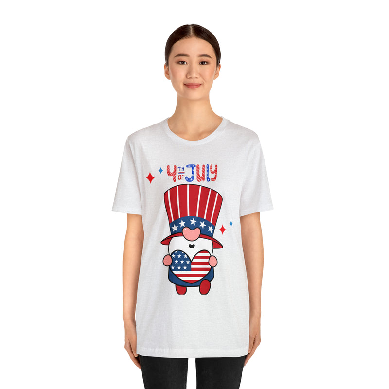 Patriotic Gnome Showing Love on the 4th of July Short Sleeve T-Shirt