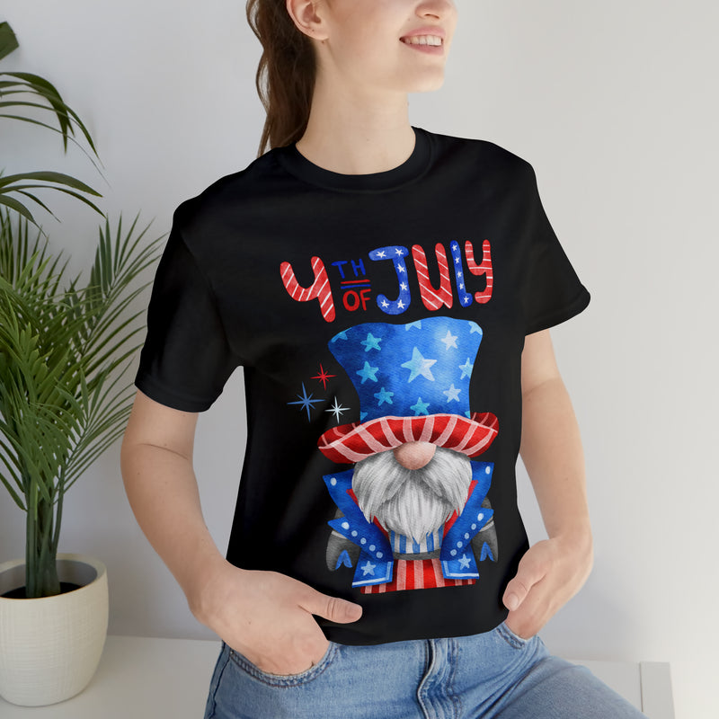 Brave and Patriotic Gnome on the 4th of July Short Sleeve T-Shirt