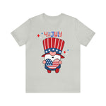 Patriotic Gnome Showing Love on the 4th of July Short Sleeve T-Shirt