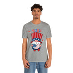 Patriotic Gnome Showing Love on the 4th of July Short Sleeve T-Shirt