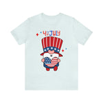 Patriotic Gnome Showing Love on the 4th of July Short Sleeve T-Shirt