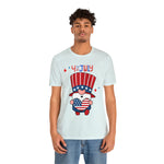 Patriotic Gnome Showing Love on the 4th of July Short Sleeve T-Shirt