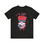 Patriotic Gnome Showing Love on the 4th of July Short Sleeve T-Shirt