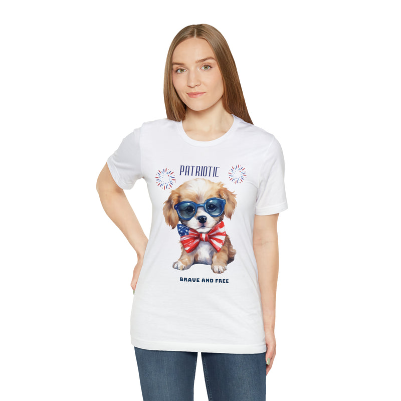 Cute Brave and Free Patriotic Dog on the 4th of July Short Sleeve T-Shirt