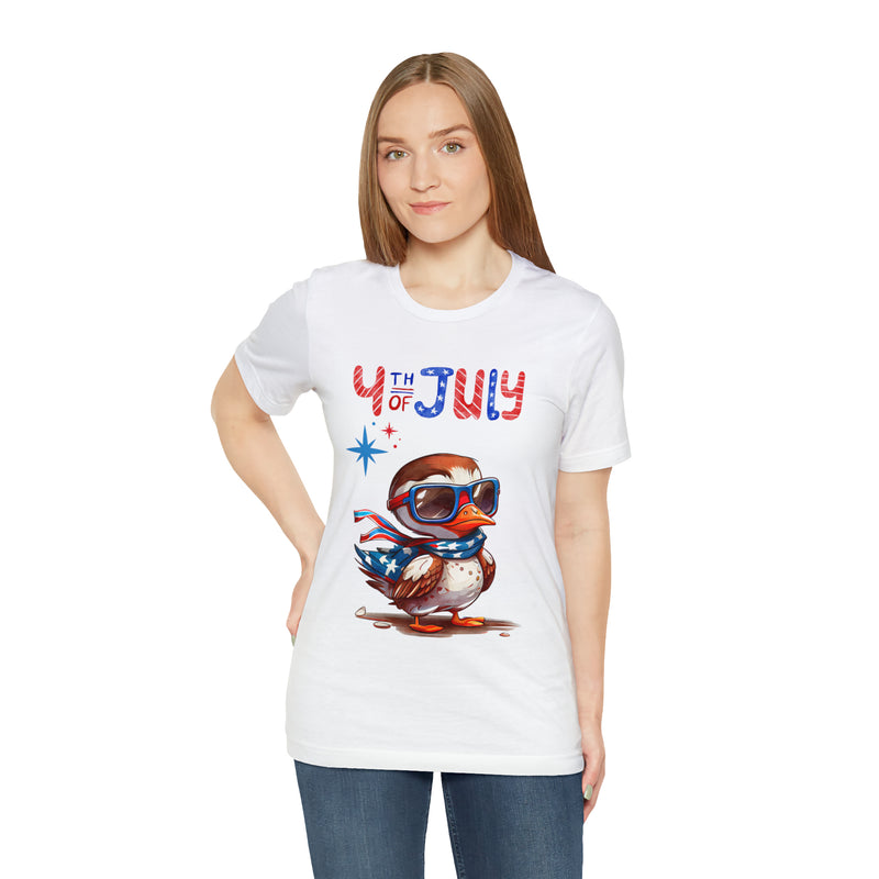 Cool Patriotic Little Bird on the 4th of July Short Sleeve T-Shirt